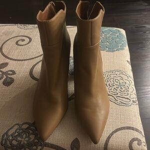 NWOT Franco sarto womens booties.